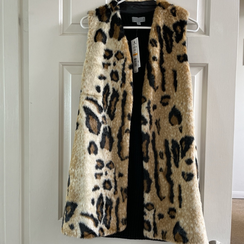Joseph A Tan Leopard print faux fur vest